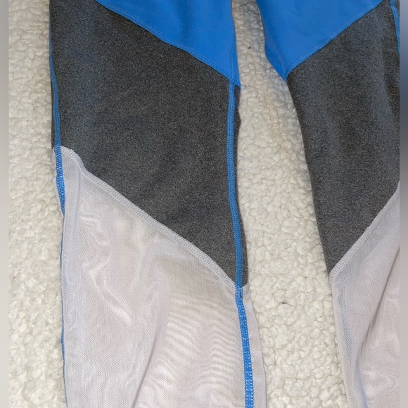 Fabletics Color Block(with mesh) Crop Leggings - Picture 5 of 6